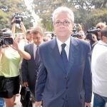 El abogado de Rafael Blasco, Javier Boix, entra en el Tribunal Superior de Justicia, en una imagen de archivo