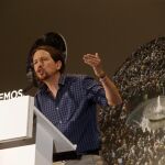 El secretario general de Podemos, Pablo Iglesias, durante su intervención en el encuentro con los representantes de los círculos del partido