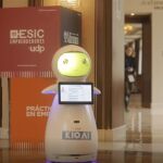 «Snow» ha sido dotado de inteligencia artificial para controlar el acoso escolar y el bullying