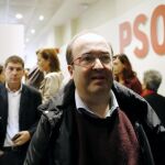 Iceta pide que la gestión de la abstención sea «sensible» con posición de PSC