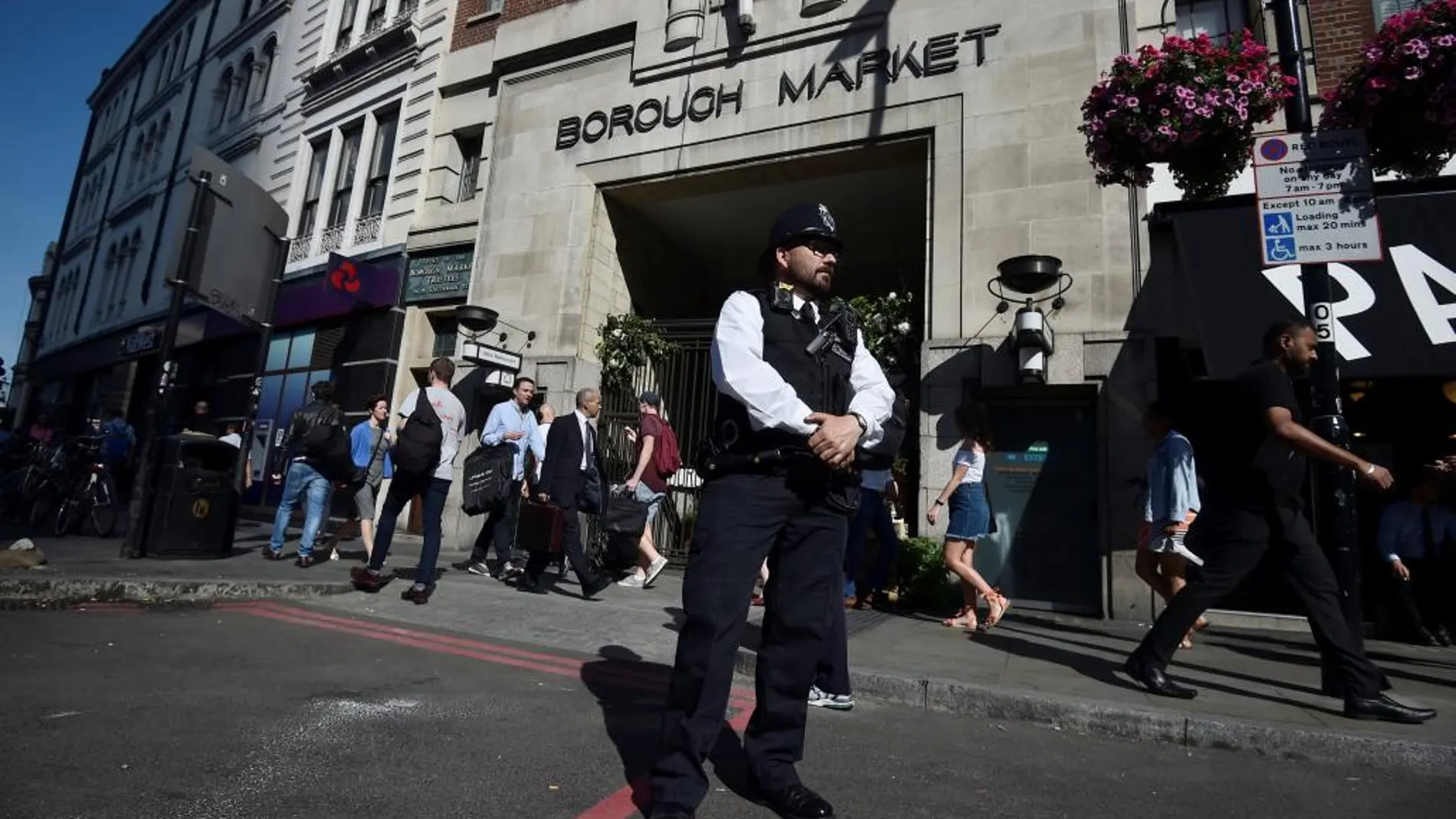 Un policía patrulla en Londres, en una imagen de archivo