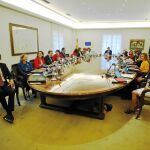 El Consejo de Ministros de Pedro Sánchez en una de sus reuniones semanales en La Moncloa
