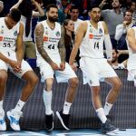 Los jugadores del Real Madrid, al término de la final de la Copa del Rey