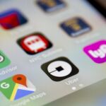 Un smartphone con distintas apps