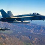 Imagen de archivo de dos aviones de combate F-18 / Foto: Efe
