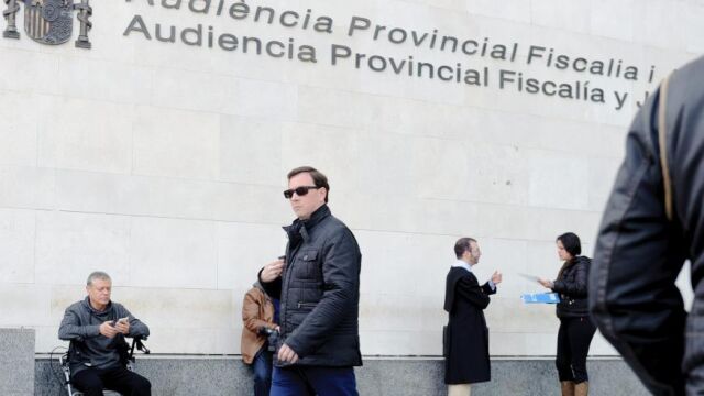 Jesús Gordillo sale de la ciudad de la Justicia el día que fue a prestar declaración ante el juez instructor de Taula, como testigo
