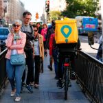 Un repartidor, en las calles de Madrid