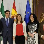 Susana Díaz, junto al presidente regional de ATA, Rafael Amor, y representantes de otras organizaciones