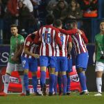 Los jugadores del Atlético de Madrid celebran el gol marcado por su compañero, el argentino Osvaldo Nicolás Fabián Gaitán ante el CD Guijuelo