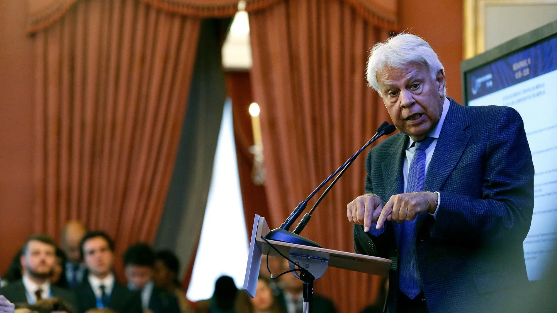 El expresidente del Gobierno de España, Felipe González, en la mesa "Estado de Derecho y DDHH en las Américas"/ Foto: Efe