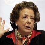 Fotografía de archivo, tomada el 15/3/2016, de la ex alcaldesa de Valencia y senadora del PP Rita Barberá