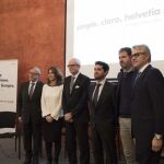 José María Paagman, Javier García y Agustín Bravo, entre otros, durante la presentación de la campaña en Sevilla