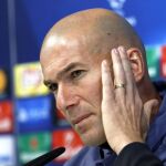 El técnico francés del Real Madrid, Zinedine Zidane, durante la rueda de prensa posterior al entrenamiento realizado hoy en la Ciudad Deportiva de Valdebebas