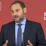 El secretario de Organización del PSOE, José Luis Ábalos, durante la rueda de prensa