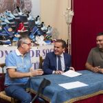 Un momento de la presentación de la campaña en el comedor social “El Resucitado” de Utrera / Foto: La Razón