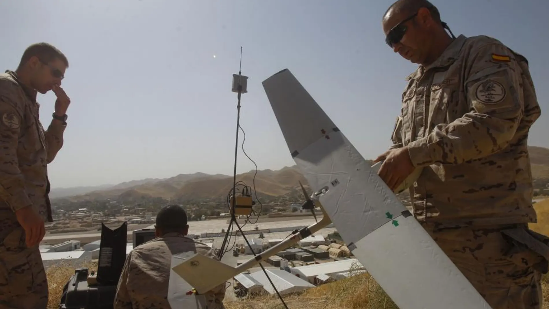 Un UAV por sus siglas en inglés (Vehículo Aéreo no Tripulado ) del Ejército del Aire llamado Raven.