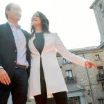 Albert Rivera e Inés Arrimadas saludan a los simpatizantes de Cs en la Plaza de la Villa de Madrid / Foto: Luis Díaz