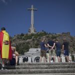 Los Franco amenazan con denunciar a Sánchez por profanar tumbas