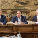 El consejero de Sanidad, Antonio María Sáez Aguado, participa en la reunión de la Comisión Mixta Sacyl-Usal junto al rector, Ricardo Rivero