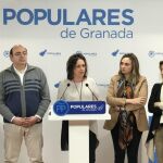 Catalina García, durante la rueda de prensa en Granada, junto a compañeros del partido