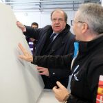 El presidente de Castilla y León, Juan Vicente Herrera, visita en Ponferrada la empresa LM Wind Power