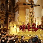 Una procesión de Semana Santa en Sevilla