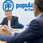 El vicesecretario de Organización del PP regional, Javier Lacalle, se reúne con los vicesecretarios provinciales
