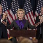 Hillary Clinton durante su comparecencia