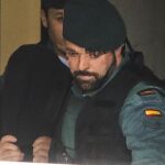José Enrique Abuín Gey, "El Chicle", es trasladado por agentes de la Guardia Civil tras comparecer ante la juez