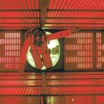 La estética del filme (en la imagen, David Bowman interpretado por Keir Dullea en el interior de la máquina HAL) creó un precedente que ha marcado a películas posteriores de ciencia ficción