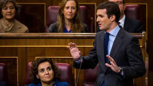 El líder del PP, Pablo Casado, durante su intervención en la penúltima sesión de control de la legislatura en el Congreso