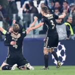 Los jugadores del Ajax celebran su clasificación para las semifinales de la Liga de Campeones
