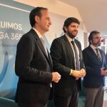 Javier Celdrán, Fernando López Miras y Pedro Rivera presentaron ayer el proyecto «La Manga 365» con el que se pretende impulsar una zona turística «única en Europa»