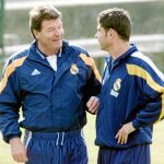 John Benjamin Toshack, junto a Fernando Hierro durante su etapa en el Real Madrid