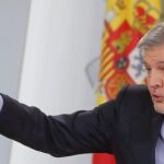 El portavoz del Gobierno, Íñigo Méndez de Vigo, durante la rueda de prensa posterior a la reunión del Consejo de Ministros