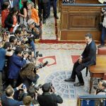 Pedro Sánchez posa para los medios como nuevo presidente del Gobierno / Efe