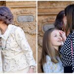 La reina Letizia limpia un beso de la cara de doña Leonor. GTRES