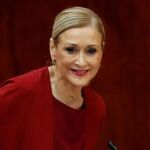 Cristina Cifuentes, durante su intervención en un acto hoy con el ministro de Fomento, Íñigo de la Serna. EFE/ Víctor De Los Reyes