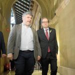 El president Torra ayer con el diputado de JxCat, Albert Batet/ Efe