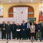 Los representantes de las entidades firmantes del manifiesto «Por una educación en libertad» -Kike Taberner