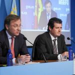 Moragues y el vicepresidente del Consell, José Císcar, el pasado 2 de agosto tras el pleno del Consell