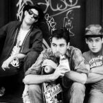 Adam Horovitz, Michael Diamond y Adam Yauch, los primeros raperos blancos