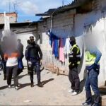 Redada de la Policía para detener al cabecilla de una banda de butroneros