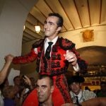 David Fandila abandona a hombros el coso almeriense