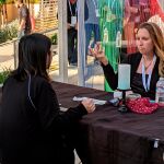 Una de las mesas de tarot dispuestas durante la conferencia de desarrolladores F8 de Facebook, en San José, California (EE.UU.) / Efe