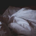 El trastorno de hacerse pis en la cama, le enuresis, puede afectar también al rendimiento escolar / Foto: Pixabay