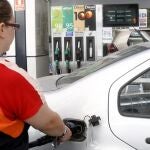 Los precios de los carburantes han vuelto a bajar esta semana.
