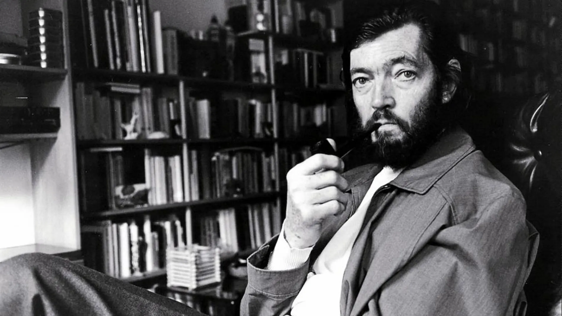 Julio Cortázar habla en sus clases de su creación literaria