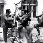 Con cuatro de sus hermanos –tenía diez– grabó sus primeros discos en los cincuenta