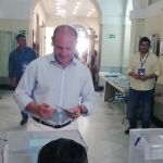 Los políticos votan (galería)